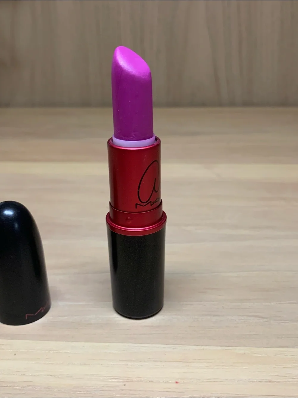 MAC Viva Glam Ariana Grande 2 Lipstick